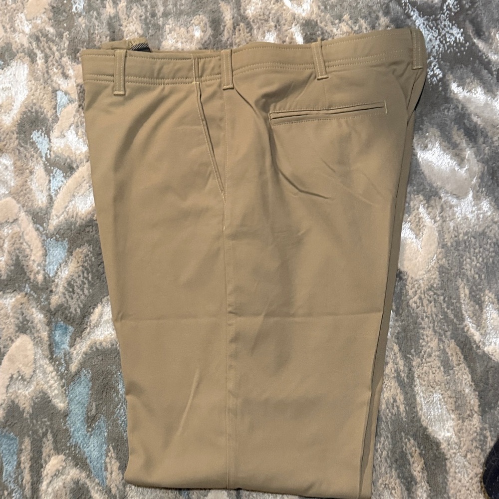 Lee Men's Khaki Chinos